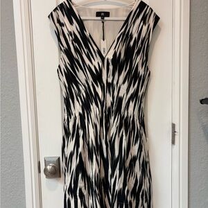 Banana Republic Monochrome Patterned Midi Dress